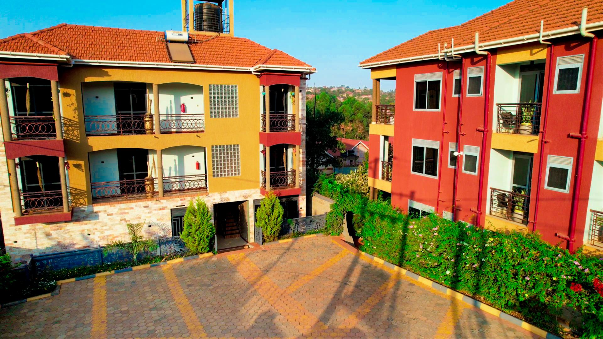 The courtyard and guest wings at Belle Vie Courts