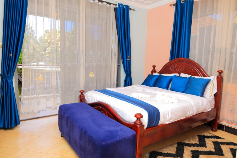 Executive room in blue