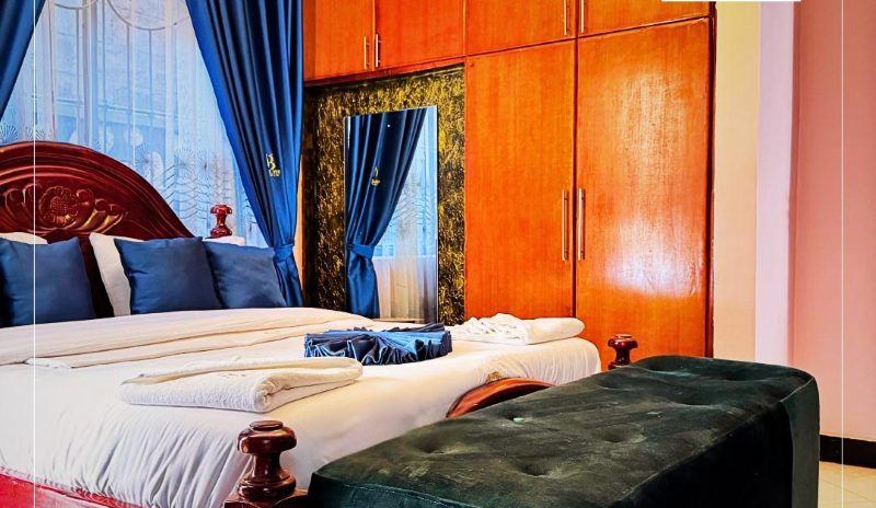 The blue and gold suite